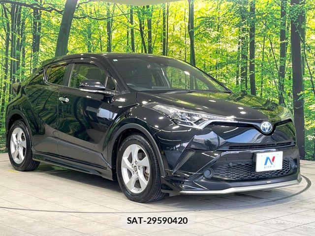 Toyota C-HR 2017-11 8334465-15