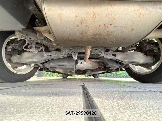 Toyota C-HR 2017-11 8334465-18