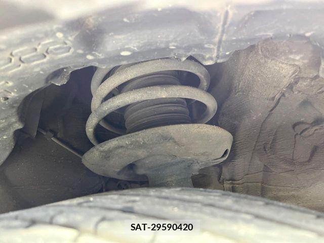 Toyota C-HR 2017-11 8334465-19