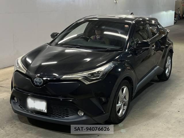 Toyota C-HR 2018-02 8329542-0