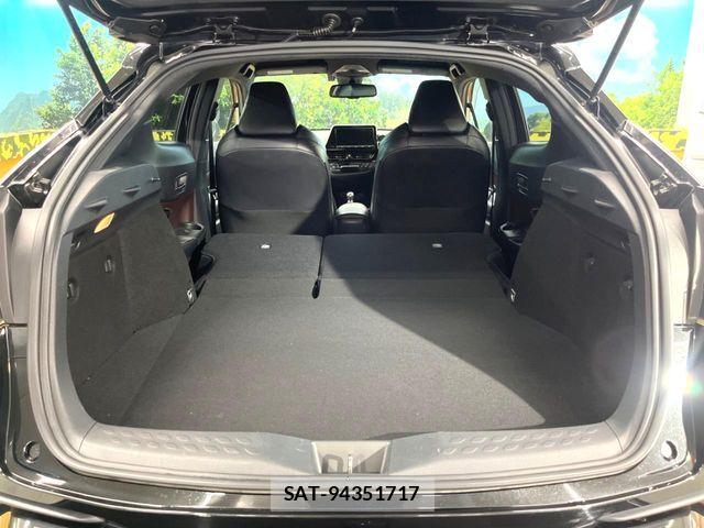 Toyota C-HR 2017-05 8335211-9