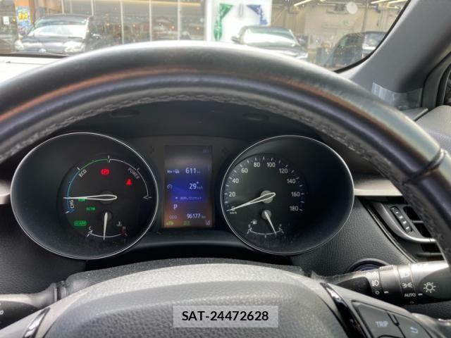 Toyota C-HR 2017-12 8354126-18
