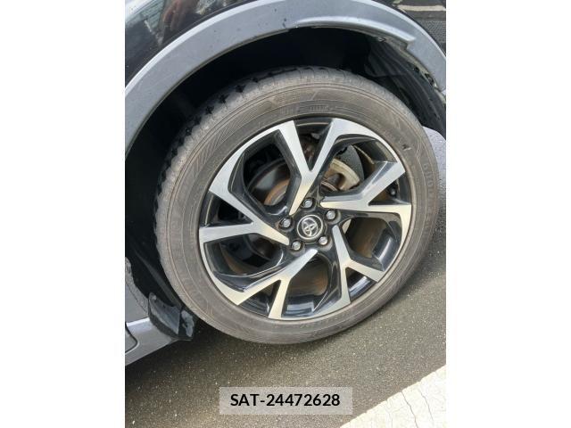 Toyota C-HR 2017-12 8354126-5