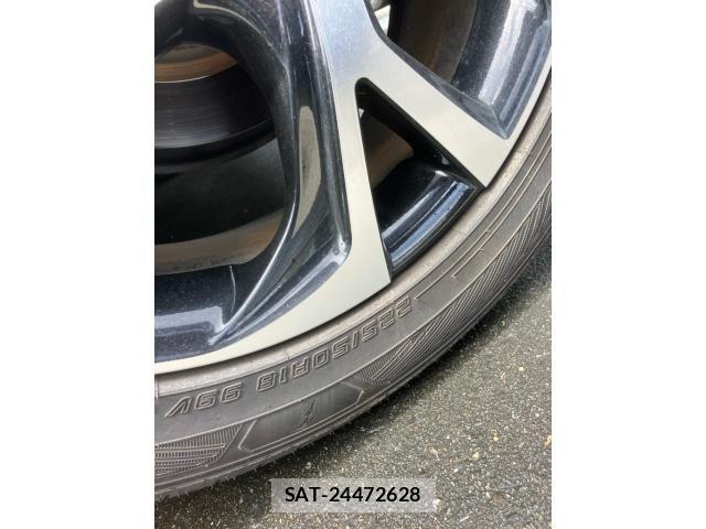 Toyota C-HR 2017-12 8354126-6