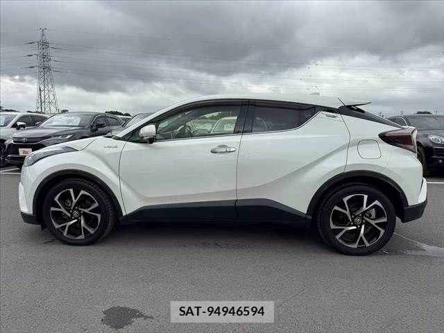 Toyota C-HR 2018-04 8354123-10