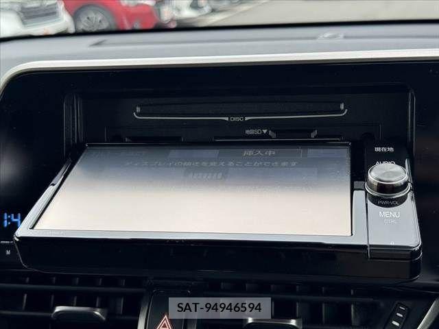 Toyota C-HR 2018-04 8354123-22