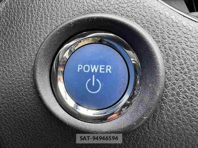 Toyota C-HR 2018-04 8354123-24