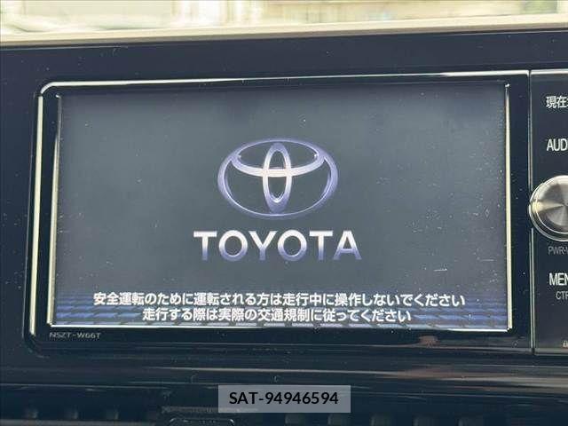 Toyota C-HR 2018-04 8354123-2