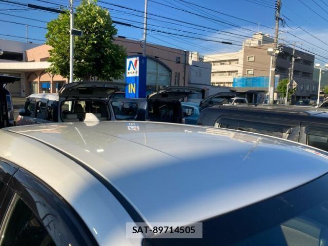 Toyota C-HR 2019-12 8354124-13