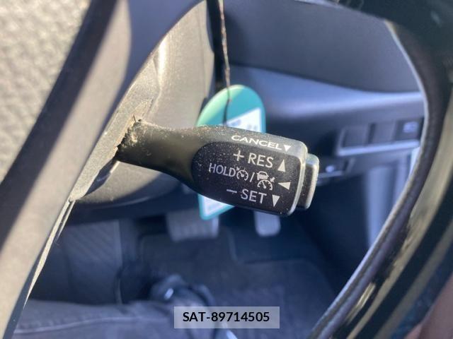 Toyota C-HR 2019-12 8354124-17