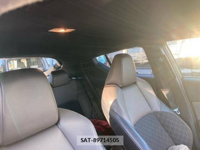 Toyota C-HR 2019-12 8354124-27