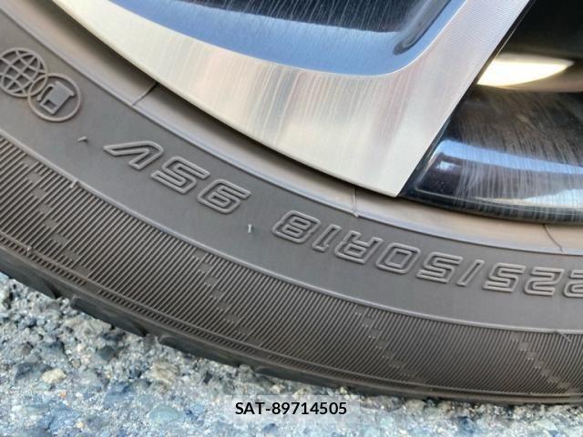 Toyota C-HR 2019-12 8354124-6