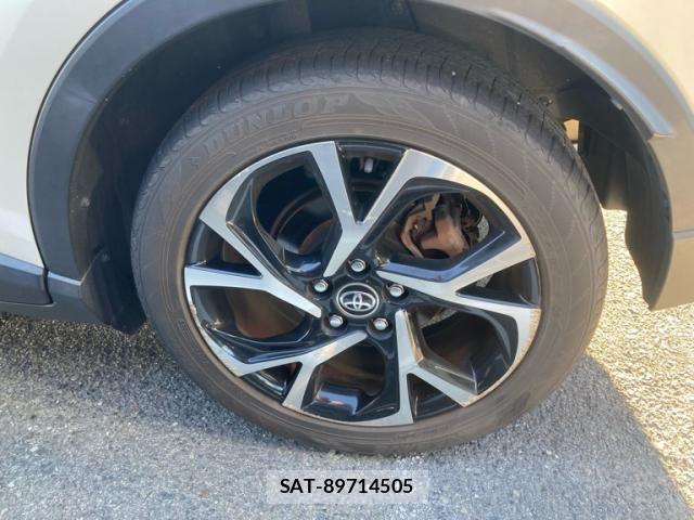Toyota C-HR 2019-12 8354124-8