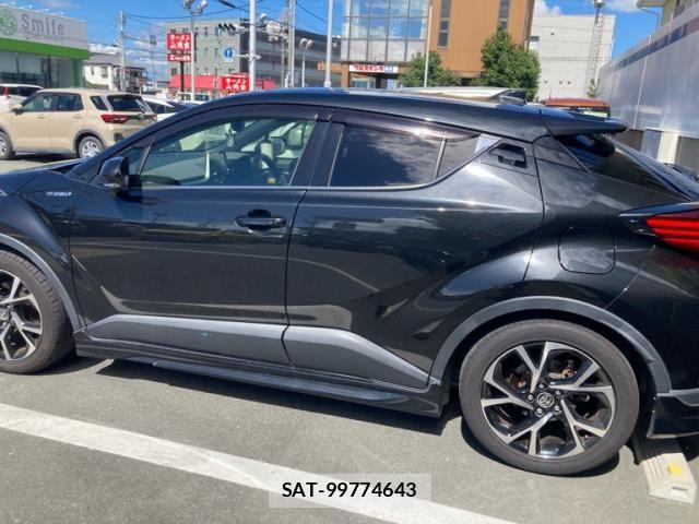 Toyota C-HR 2020-06 8354122-9
