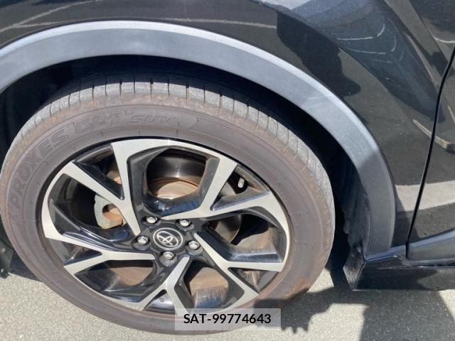 Toyota C-HR 2020-06 8354122-10