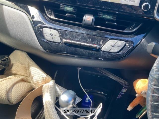 Toyota C-HR 2020-06 8354122-19