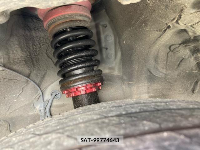 Toyota C-HR 2020-06 8354122-4