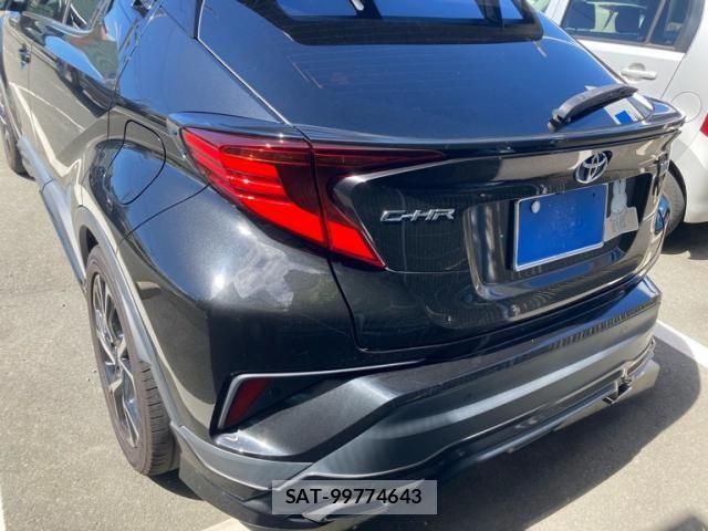 Toyota C-HR 2020-06 8354122-8