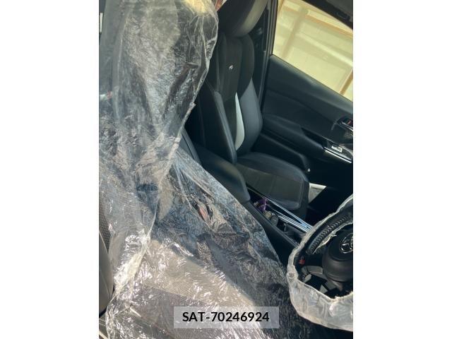 Toyota C-HR 2022-09 8365120-13