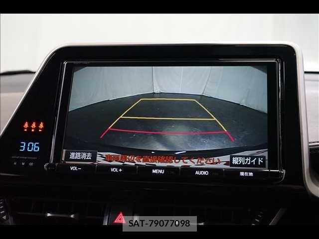 Toyota C-HR 2018-04 8365124-5