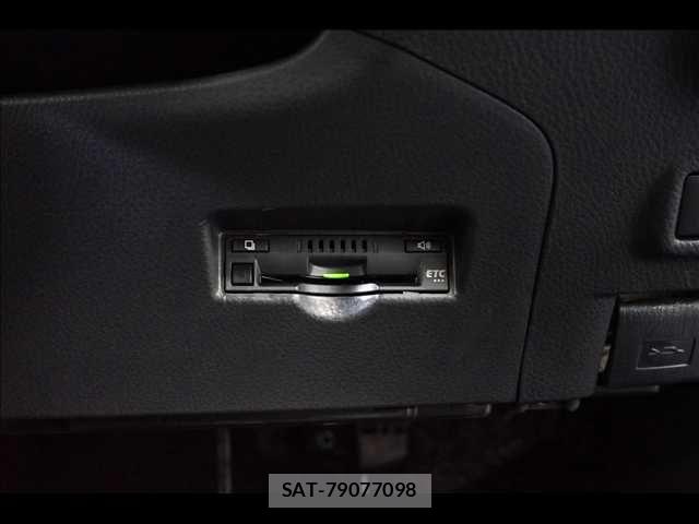Toyota C-HR 2018-04 8365124-6