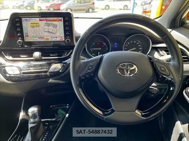 Toyota C-HR 2019-11 8365121-9