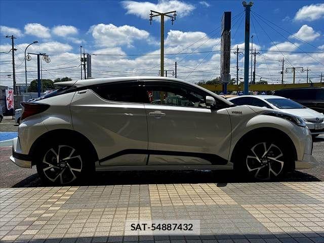 Toyota C-HR 2019-11 8365121-4