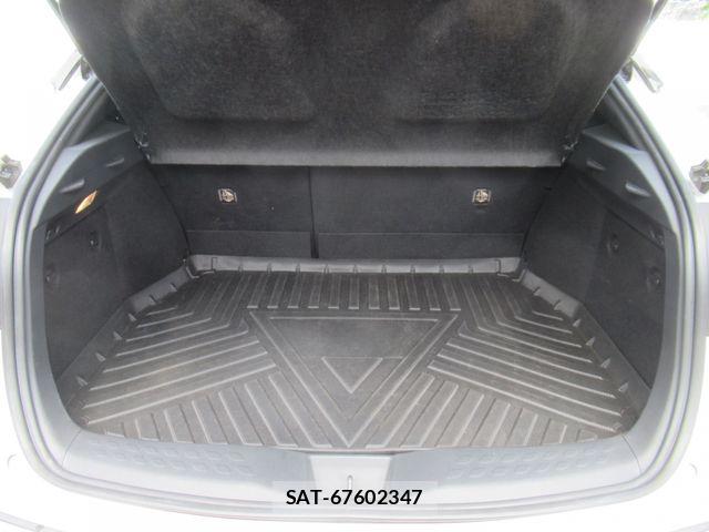 Toyota C-HR 2018-10 8365128-10