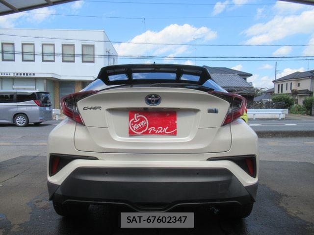 Toyota C-HR 2018-10 8365128-13