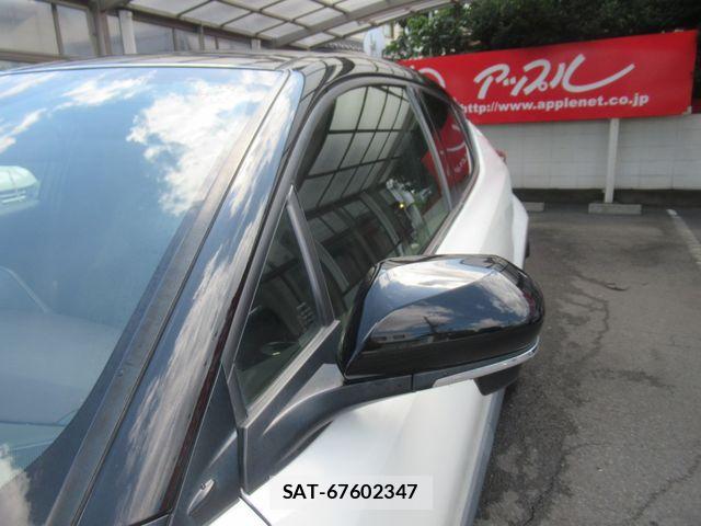 Toyota C-HR 2018-10 8365128-14