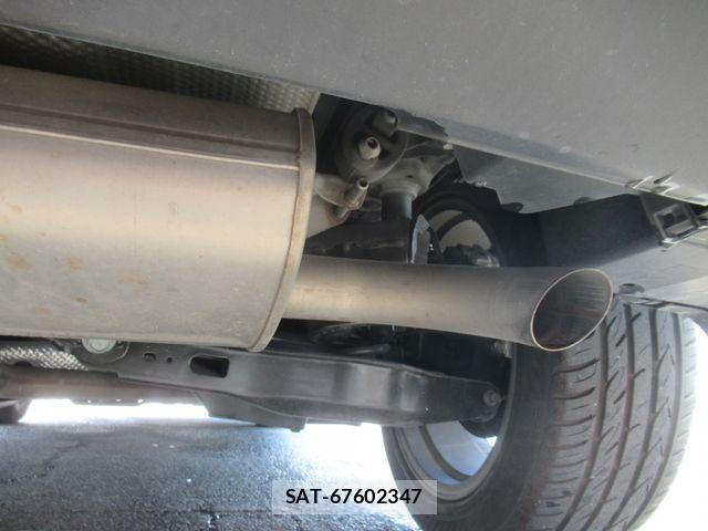 Toyota C-HR 2018-10 8365128-29