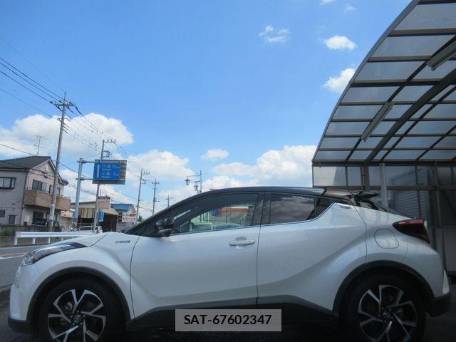 Toyota C-HR 2018-10 8365128-4