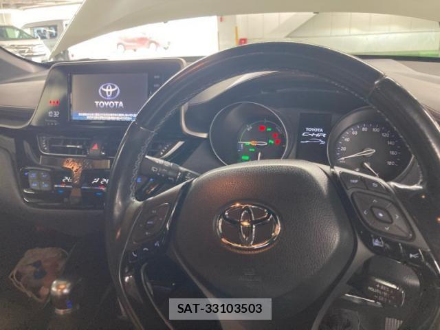 Toyota C-HR 2018-07 8365127-15
