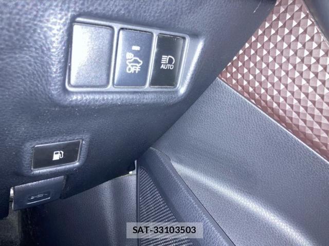 Toyota C-HR 2018-07 8365127-17