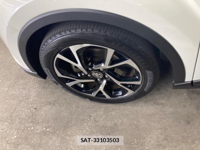 Toyota C-HR 2018-07 8365127-6
