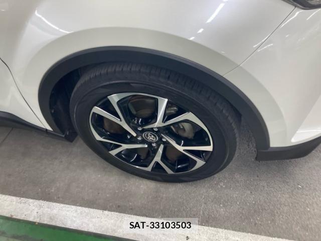 Toyota C-HR 2018-07 8365127-7