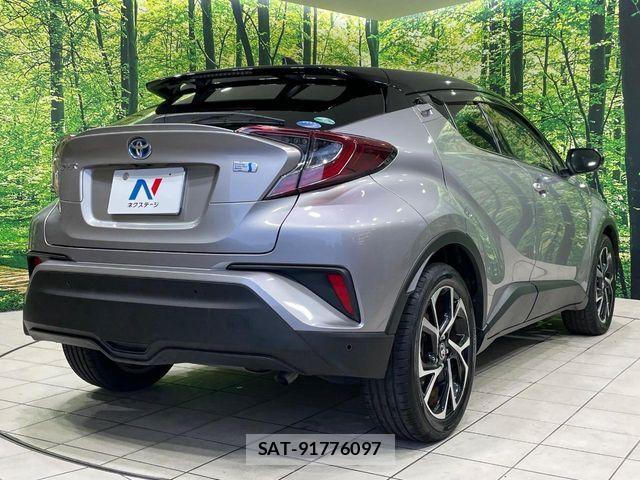 Toyota C-HR 2018-11 8365125-16