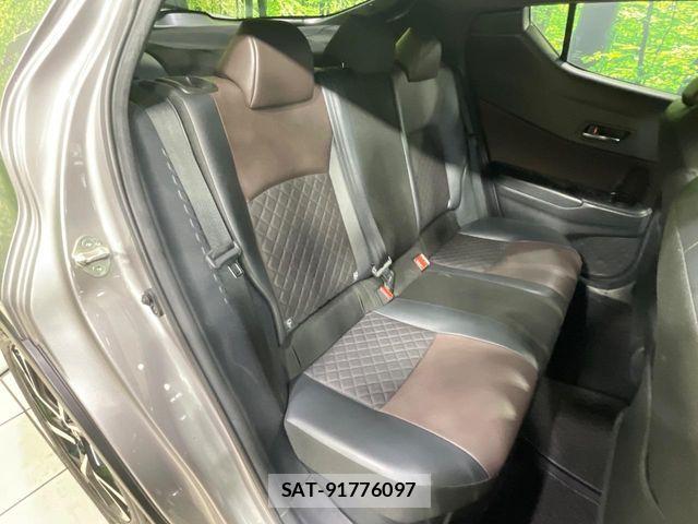 Toyota C-HR 2018-11 8365125-8