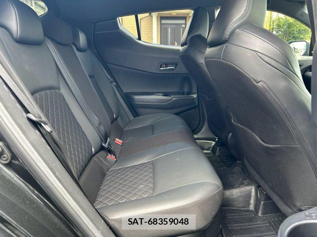 Toyota C-HR 2022-04 8365122-15