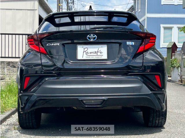 Toyota C-HR 2022-04 8365122-5