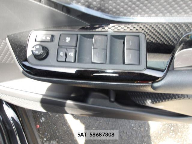 Toyota C-HR 2022-01 8365123-9