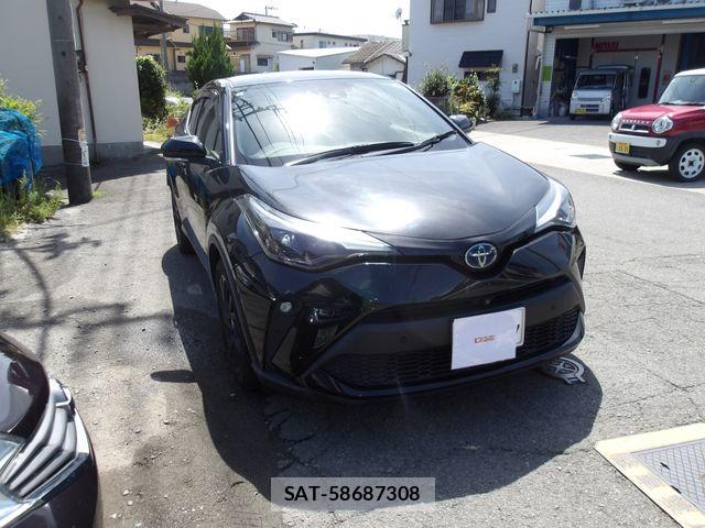 Toyota C-HR 2022-01 8365123-7