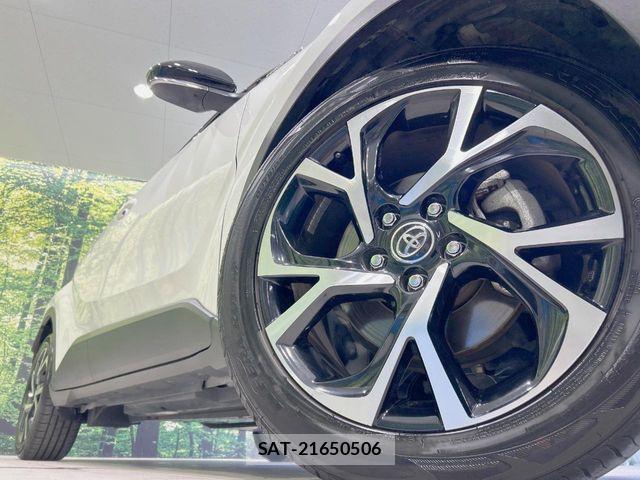 Toyota C-HR 2018-06 8365126-12