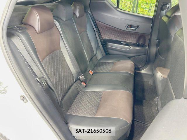 Toyota C-HR 2018-06 8365126-8