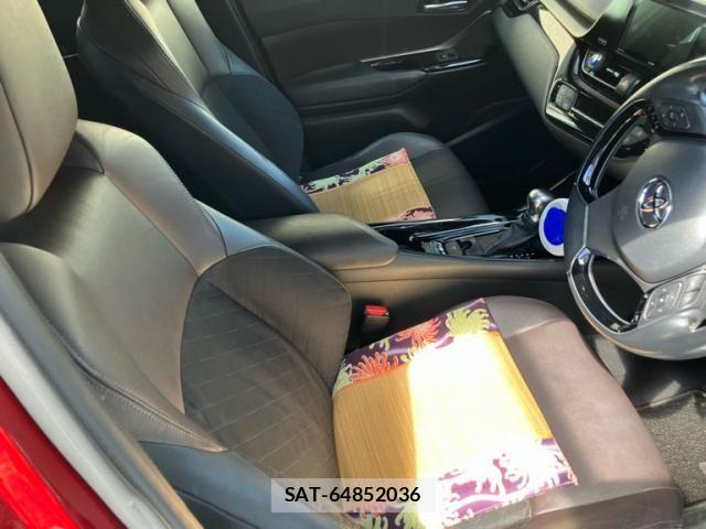 Toyota C-HR 2017-03 8365129-12