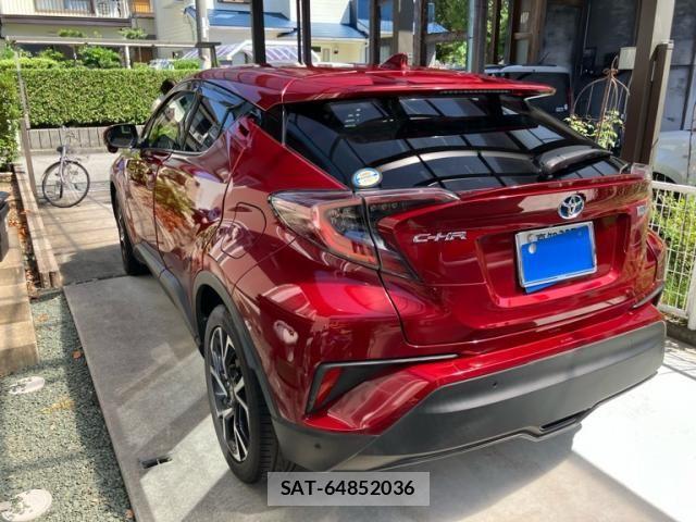 Toyota C-HR 2017-03 8365129-4