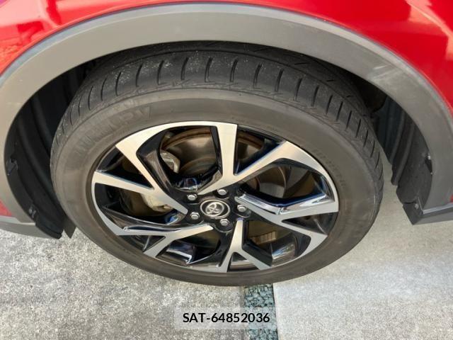 Toyota C-HR 2017-03 8365129-8