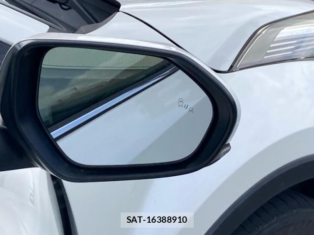 Toyota C-HR 2019-01 8371517-16