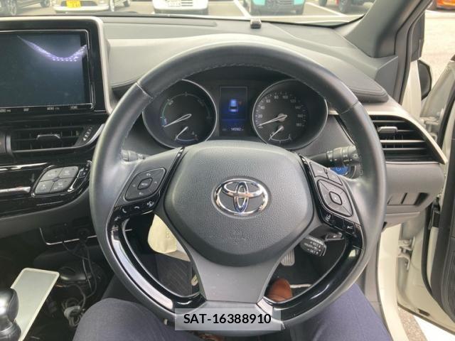 Toyota C-HR 2019-01 8371517-18