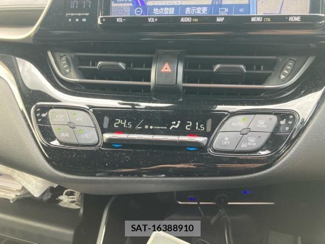 Toyota C-HR 2019-01 8371517-23